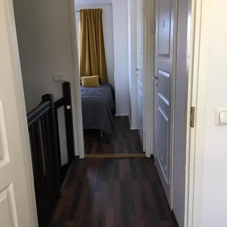 Spacious And Fresh 2Br Home Close By Lake And Park