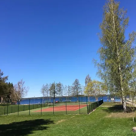 Spacious And Fresh 2Br Home Close By Lake And Park Διαμέρισμα
